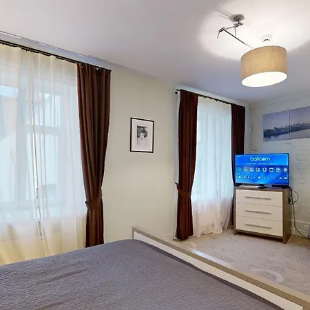 Apartment Doma Laukums In The Heart Of 3 Riga