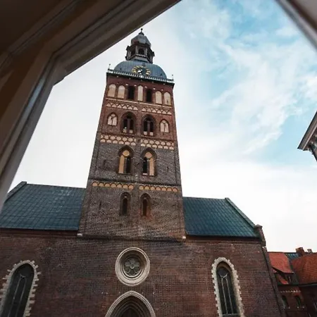 Doma Laukums In The Heart Of 3 Riga